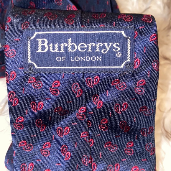 Vintage Burberry Blue & Red Paisley Tie EUC - Picture 4 of 10
